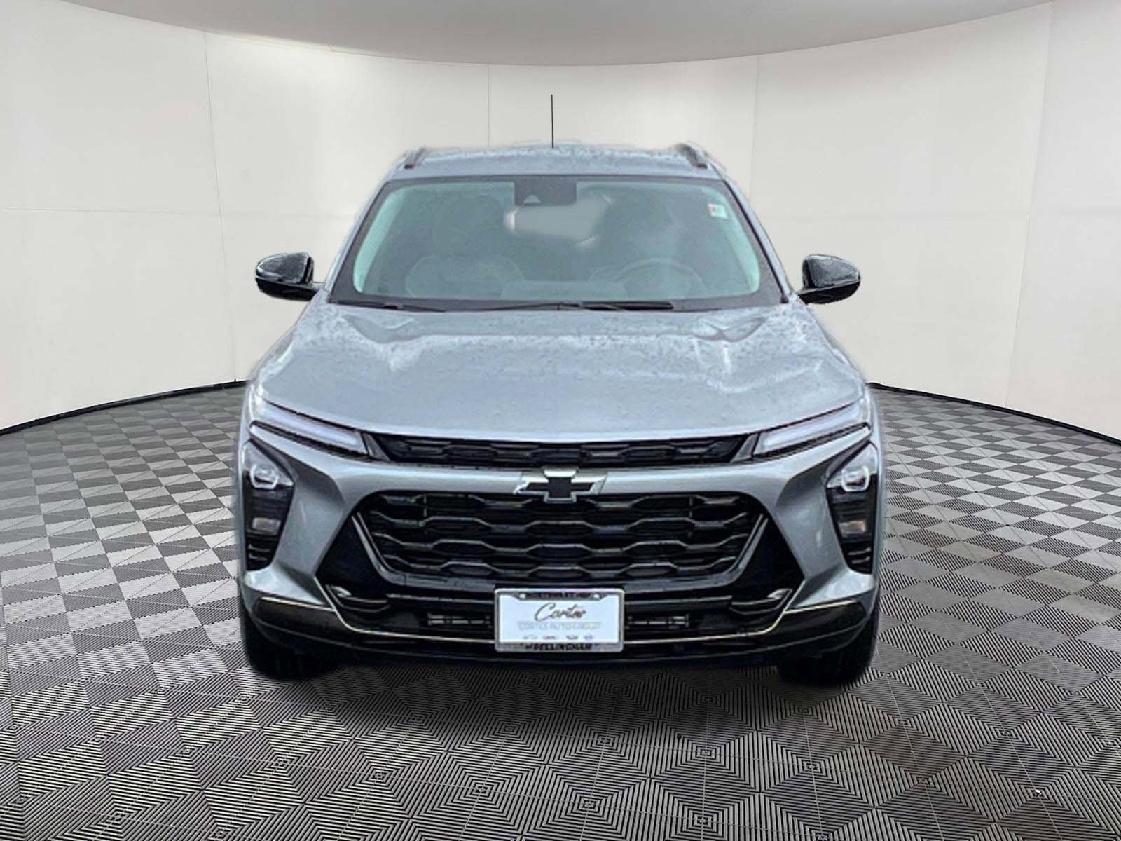 Used 2025 Chevrolet Trax ACTIV w/ Driver Confidence Package FWD image 2