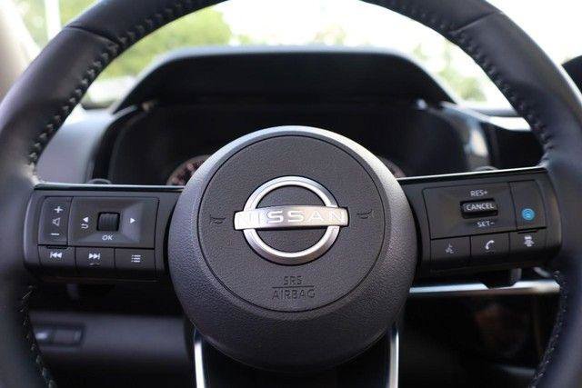 Used 2025 Nissan Pathfinder SL w/ SL Premium Package FWD image 13