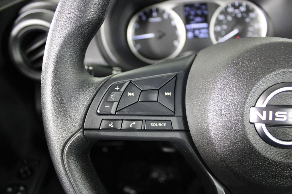 Certified 2025 Nissan Kicks Play S image 25