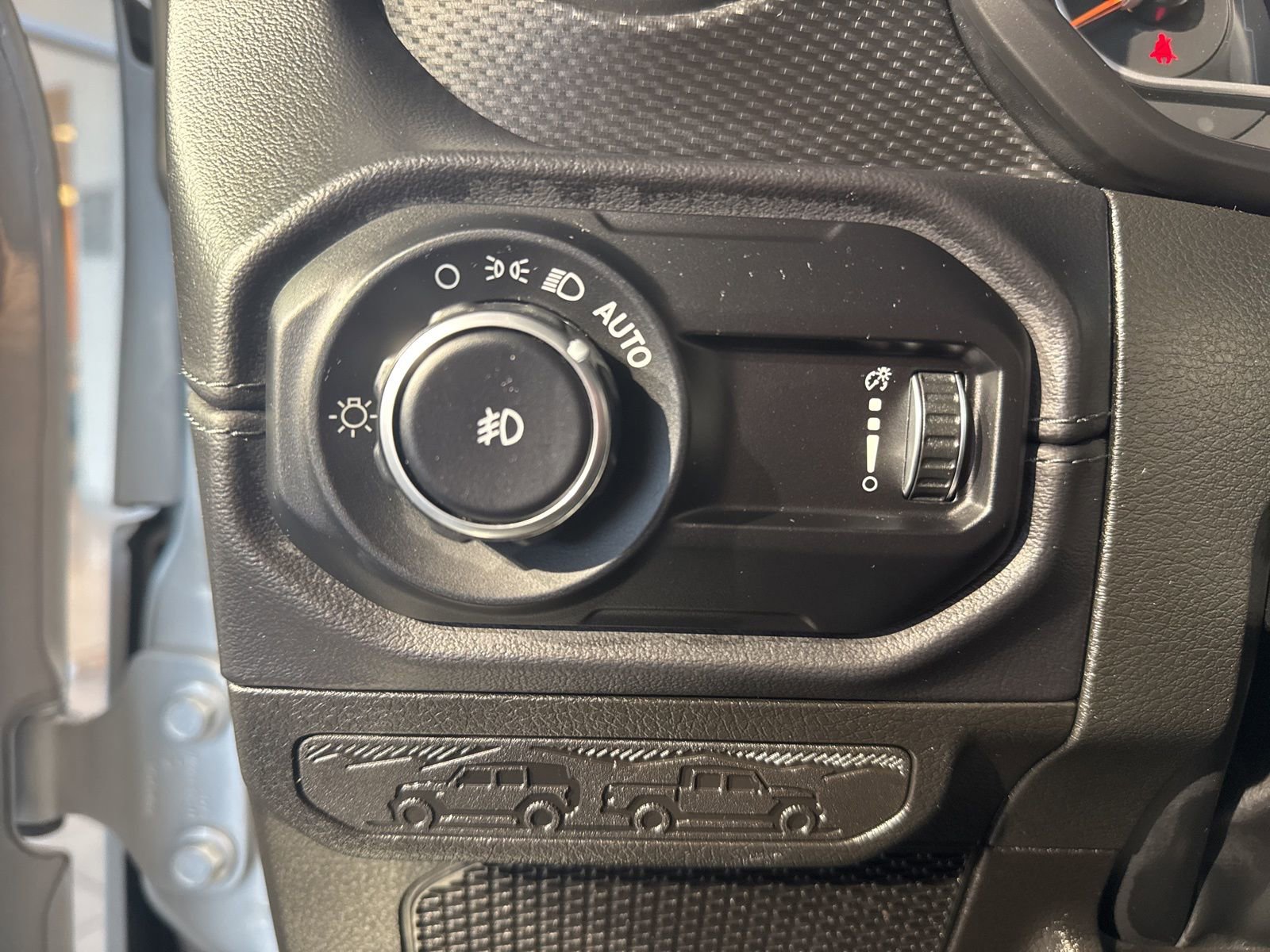 Used 2024 Jeep Wrangler Unlimited Rubicon image 22