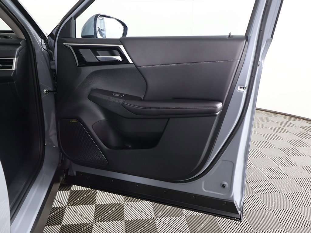 New 2025 Mitsubishi Outlander SE image 27