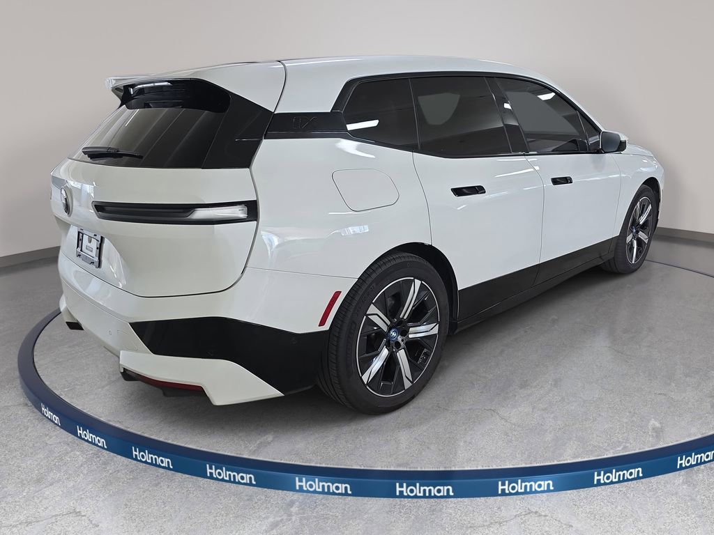 Certified 2023 BMW iX xDrive50 w/ Premium Package image 7