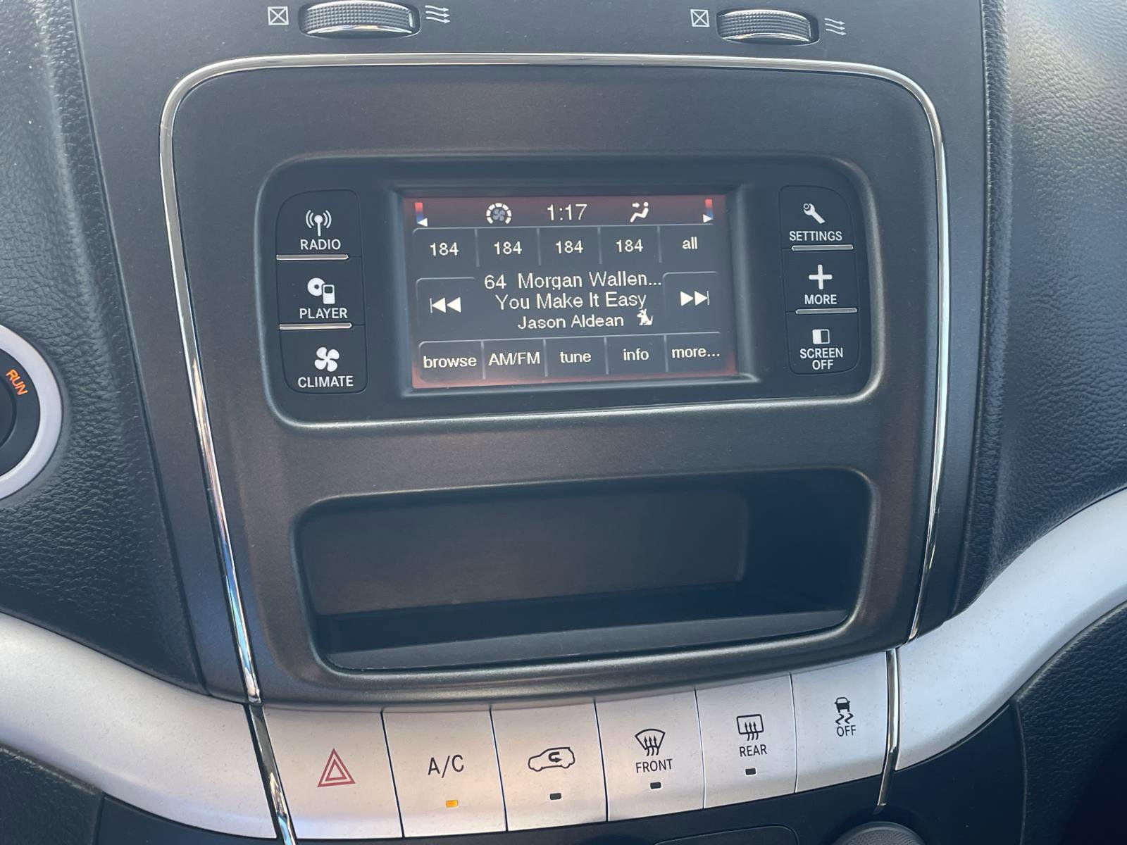 Used 2020 Dodge Journey SE w/ SE Popular Equipment Group image 8