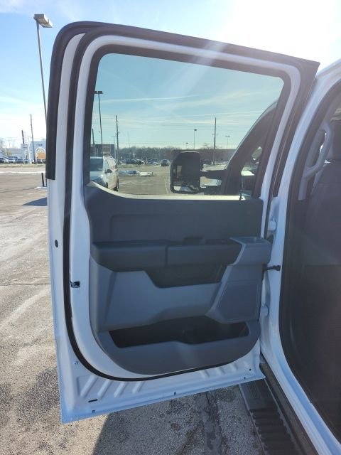 New 2026 Ford F350 XL w/ XL Chrome Package image 33