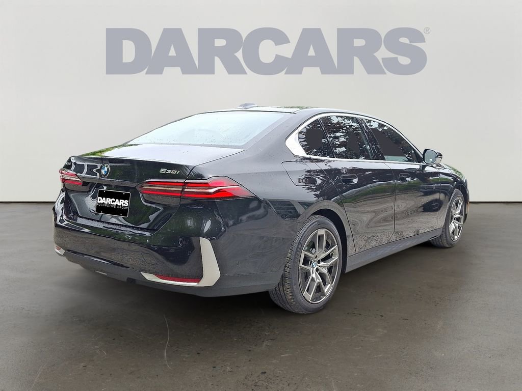Used 2026 BMW 530i xDrive AWD/4WD image 6