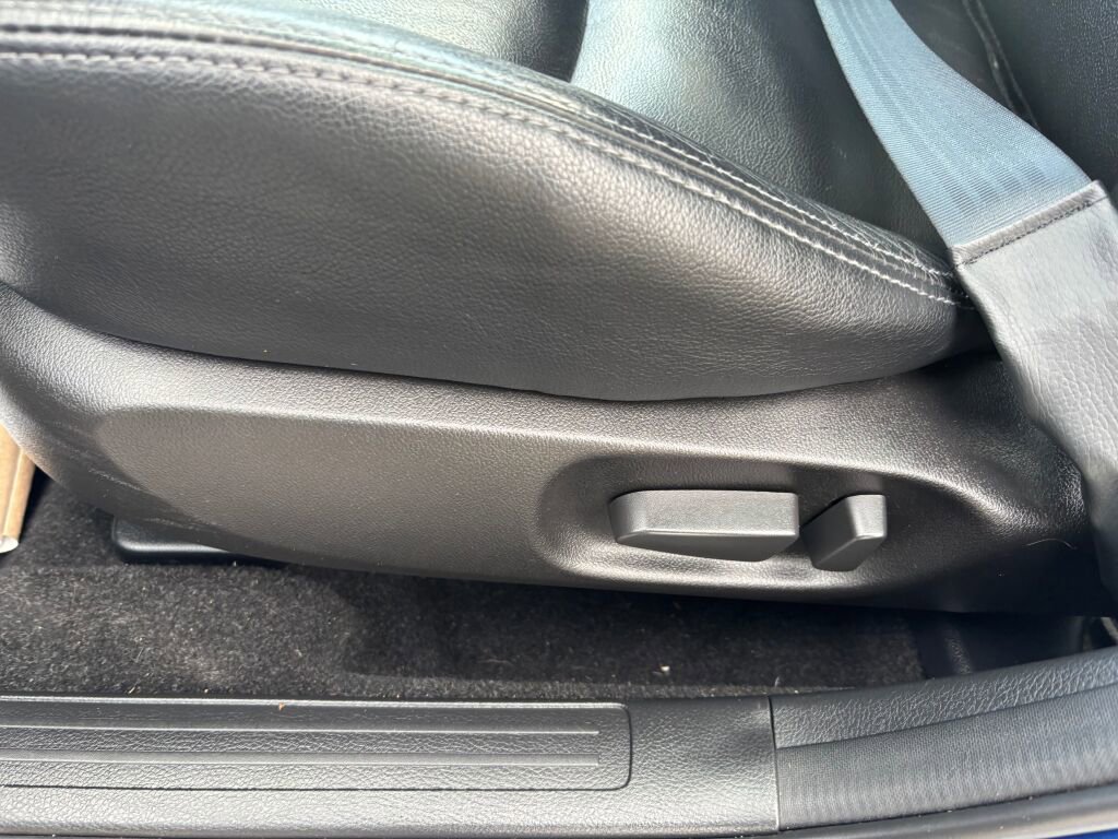 Used 2013 MAZDA MAZDA3 i Grand Touring image 20