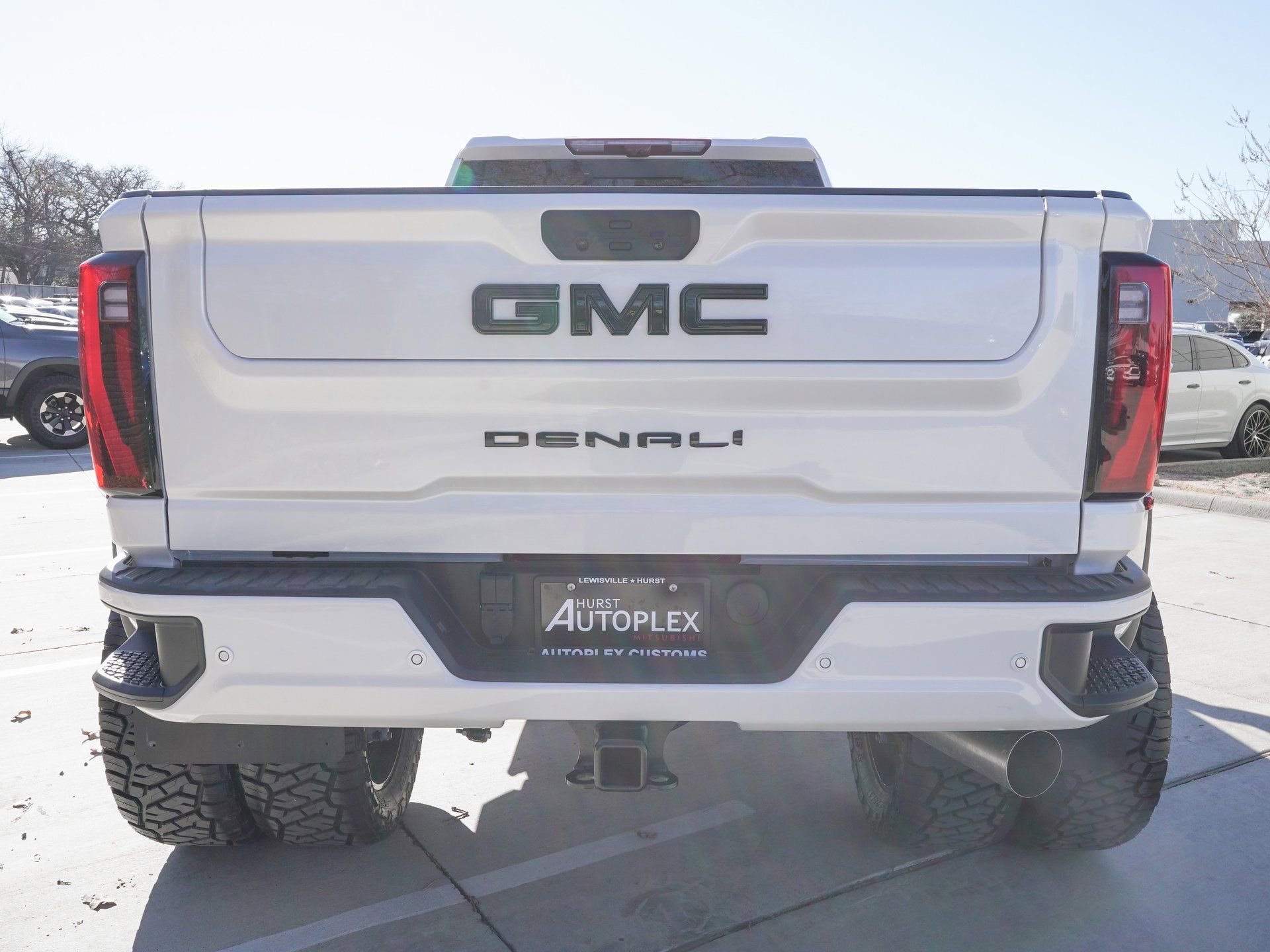 Used 2025 GMC Sierra 3500 Denali Ultimate AWD/4WD image 4