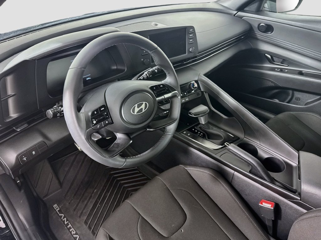 Certified 2026 Hyundai Elantra Sport FWD image 9