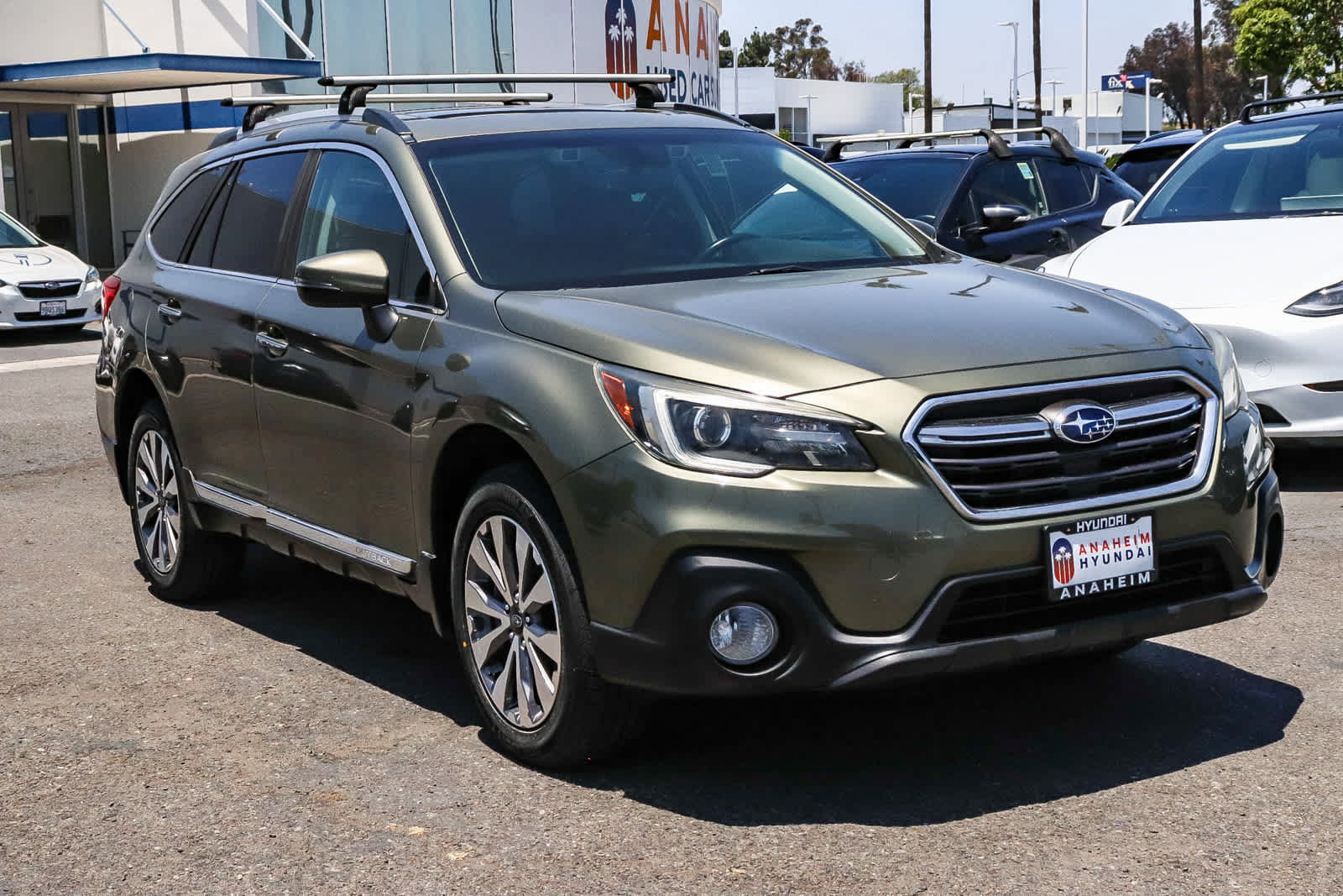 Used 2019 Subaru Outback 2.5i Touring w/ Popular Package #3A AWD/4WD image 3