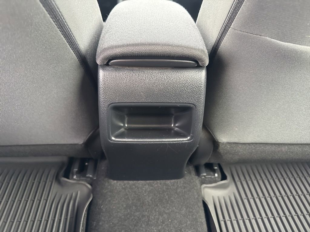 Used 2021 Toyota Corolla LE image 25