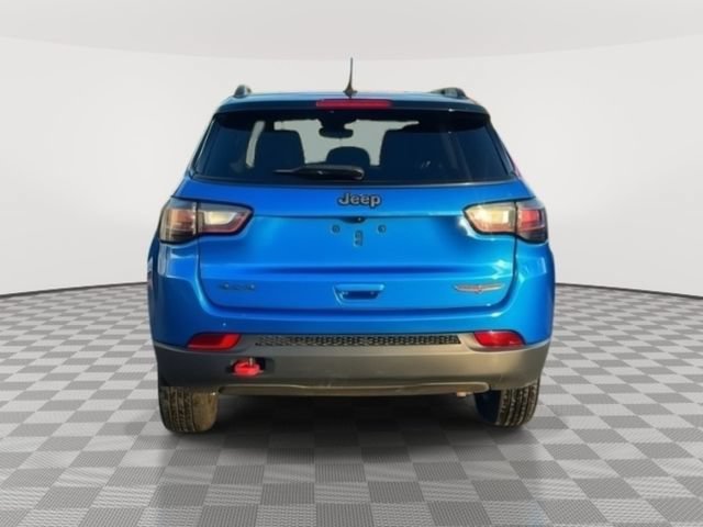 Used 2022 Jeep Compass Trailhawk w/ Trailhawk Elite Group AWD/4WD image 6