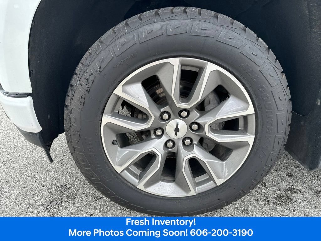 Used 2022 Chevrolet Silverado 1500 RST AWD/4WD image 9