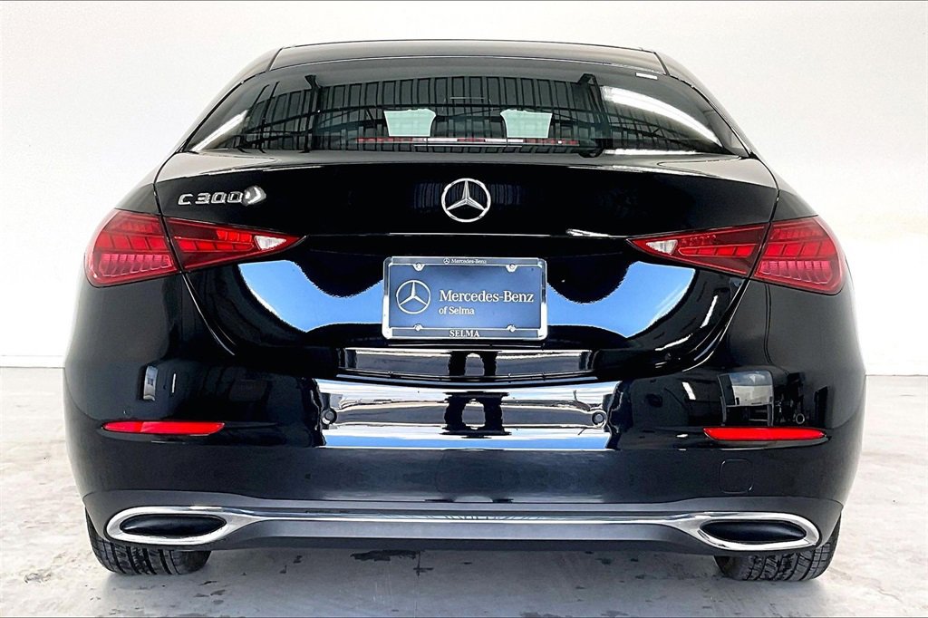 Used 2025 Mercedes-Benz C 300 Sedan image 4