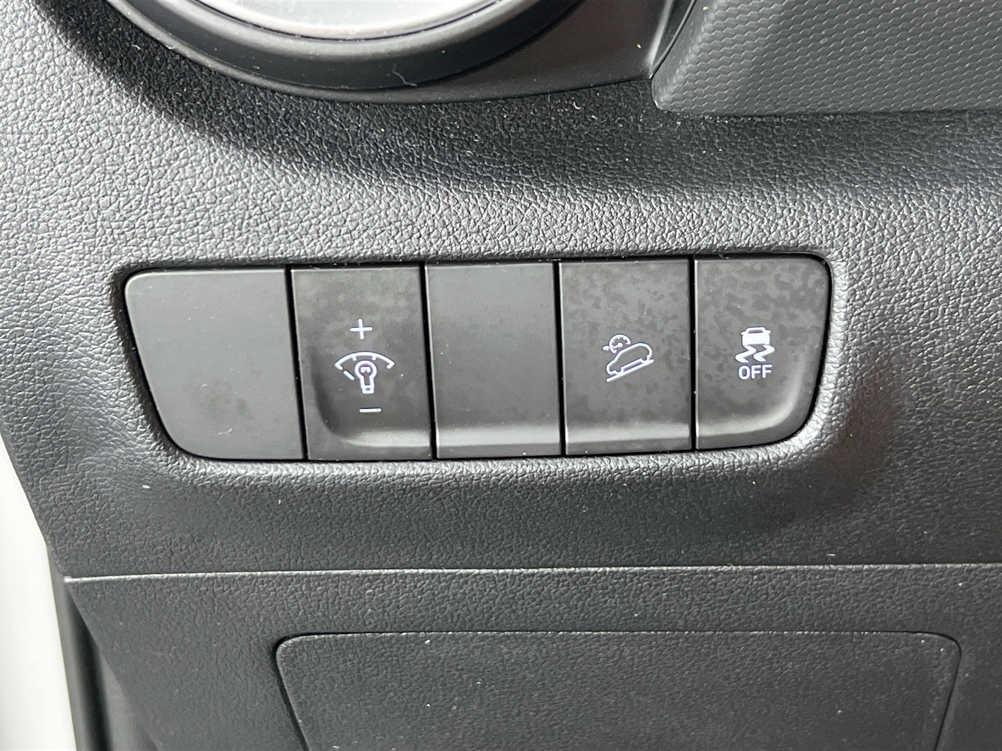 Used 2023 Hyundai Kona SEL w/ Convenience Package AWD/4WD image 10