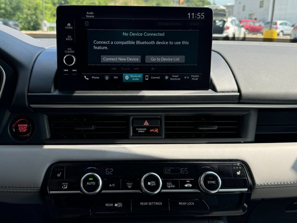 Used 2025 Honda Pilot EX-L image 31
