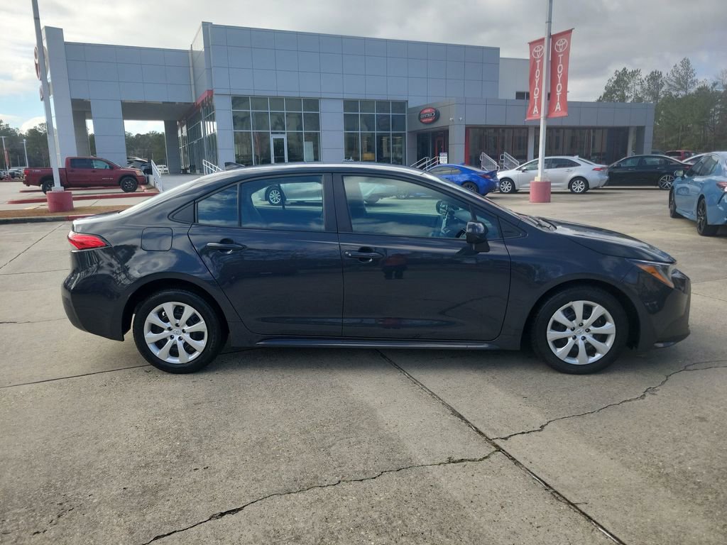 Certified 2025 Toyota Corolla LE image 8