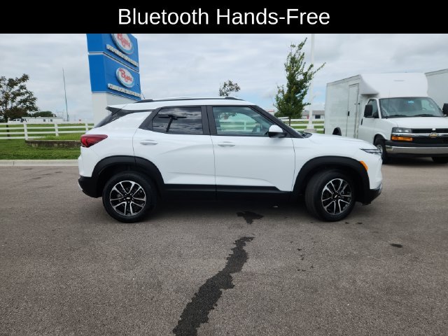 Used 2025 Chevrolet TrailBlazer LT AWD/4WD image 10