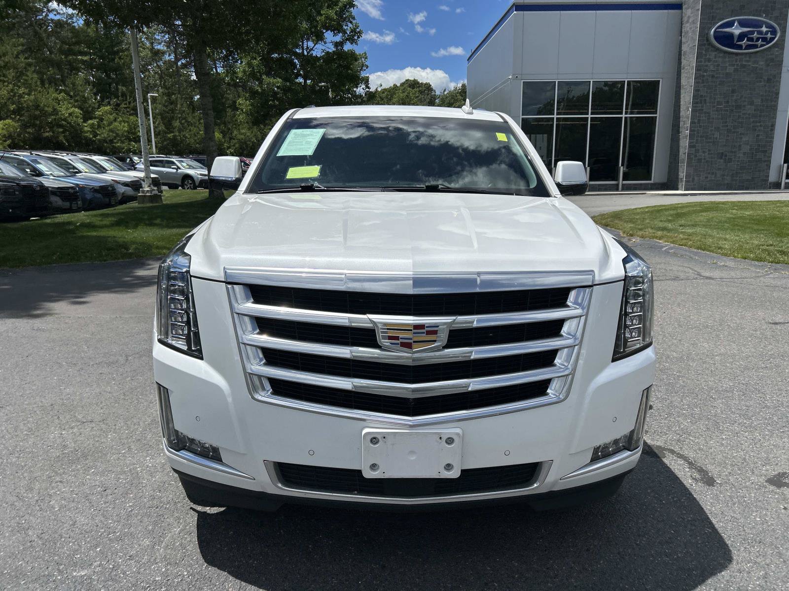 Used 2018 Cadillac Escalade ESV Premium Luxury AWD/4WD image 8
