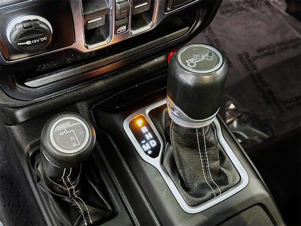 Used 2020 Jeep Wrangler Unlimited Sahara image 17