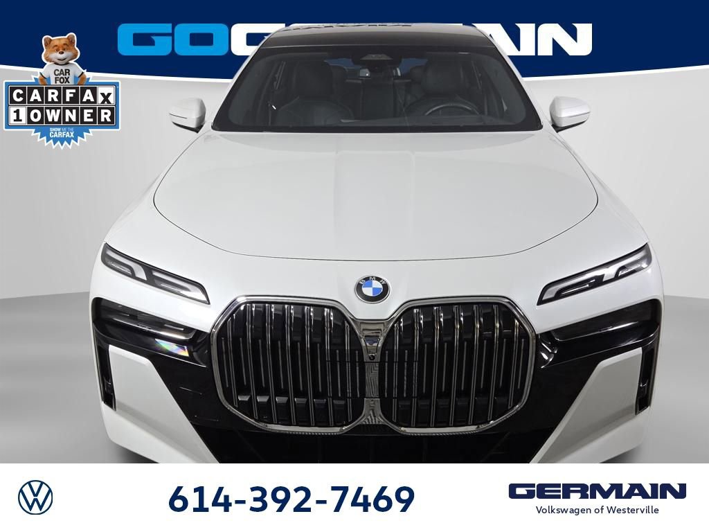 Used 2025 BMW 740i xDrive AWD/4WD image 3