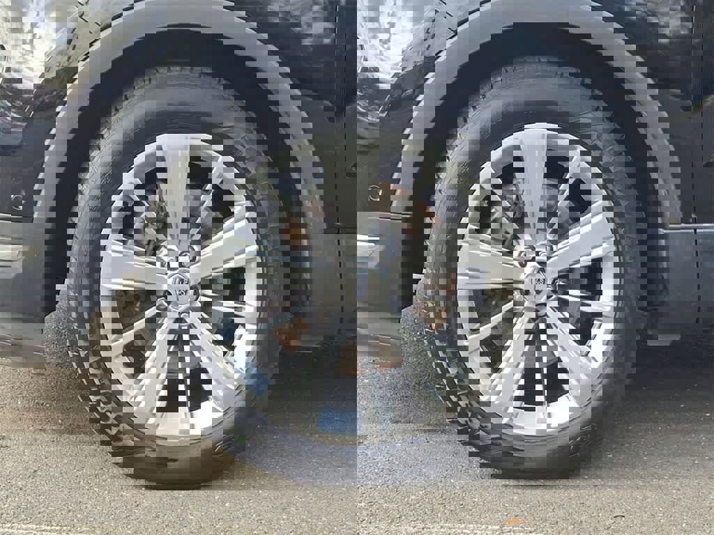 Used 2018 Ford Explorer Limited w/ Equipment Group 301A image 29