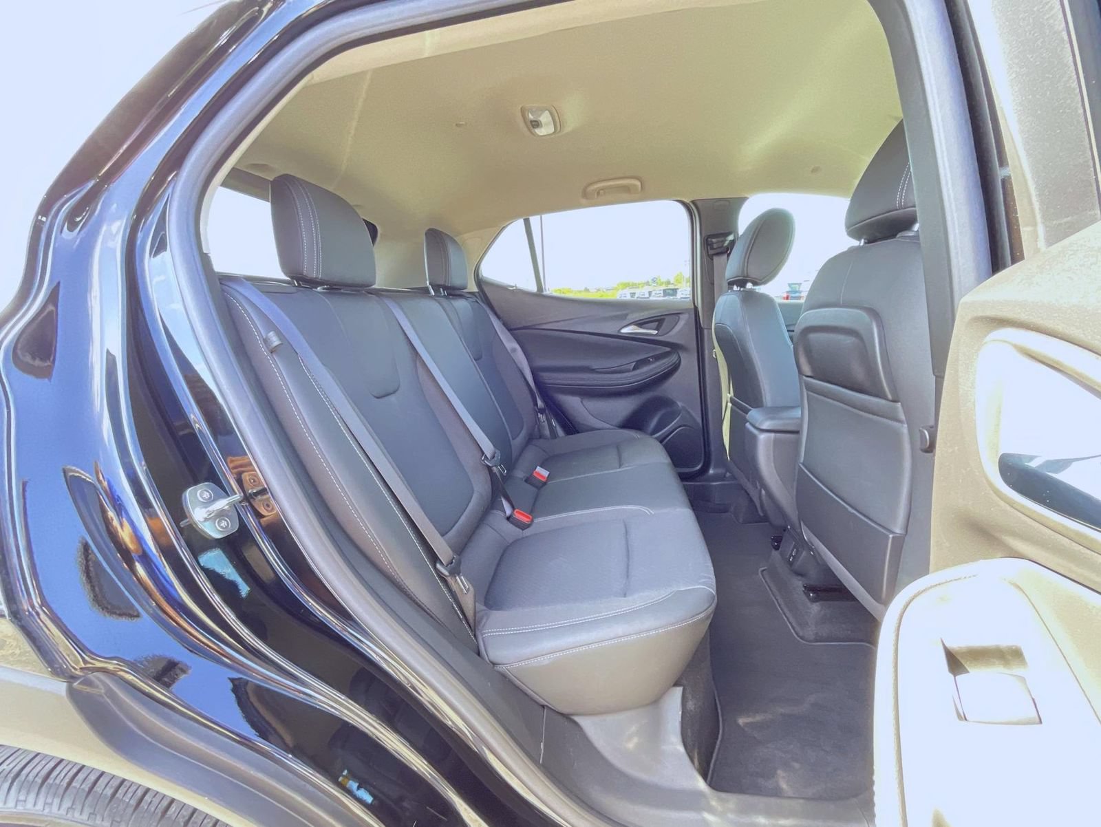 Certified 2023 Buick Encore GX Preferred w/ Cold Weather Comfort Package FWD image 18