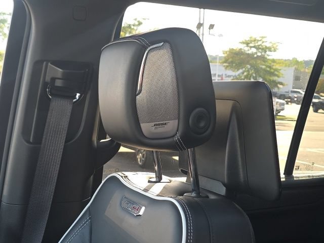 Used 2025 GMC Yukon AT4 Ultimate AWD/4WD image 27