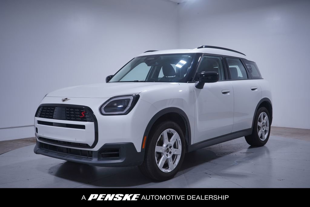 Used 2025 MINI Cooper Countryman S image 1