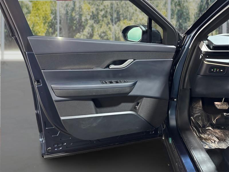 Used 2023 Fisker Ocean One image 18