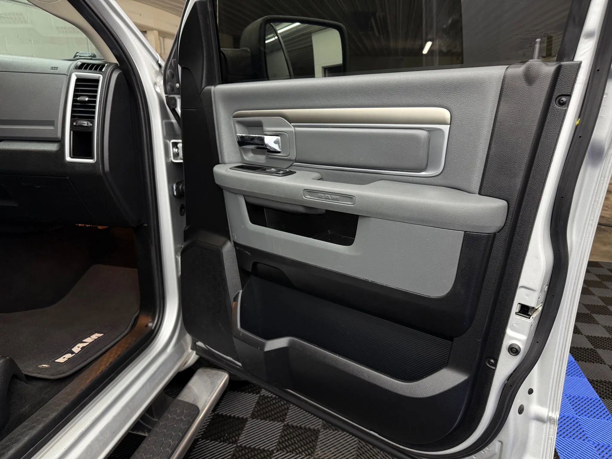 Used 2015 RAM 1500 Big Horn image 5