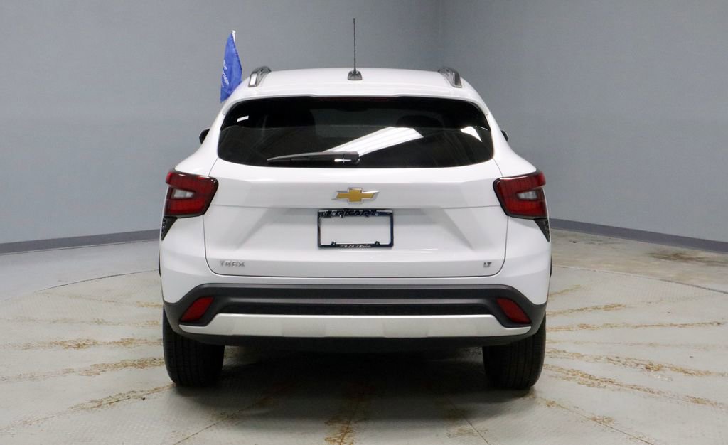 Used 2024 Chevrolet Trax LT image 10
