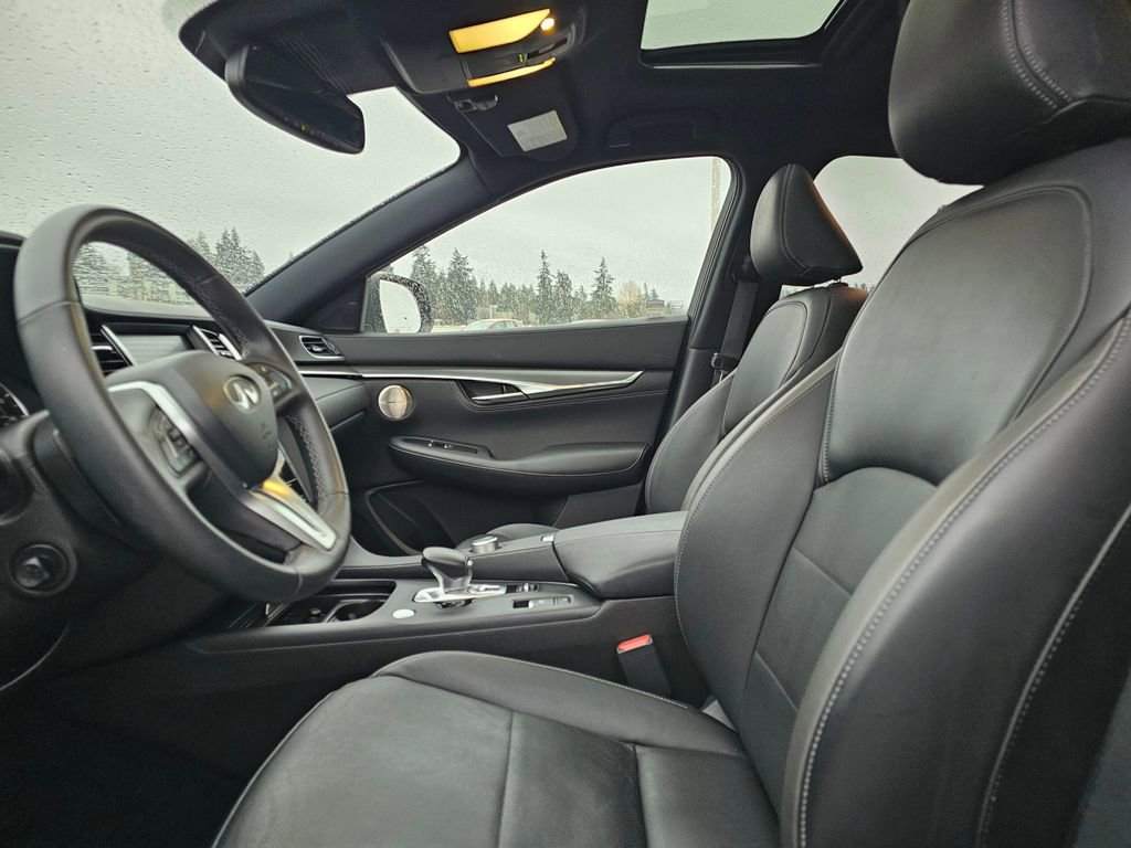 Certified 2023 INFINITI QX55 Essential image 23