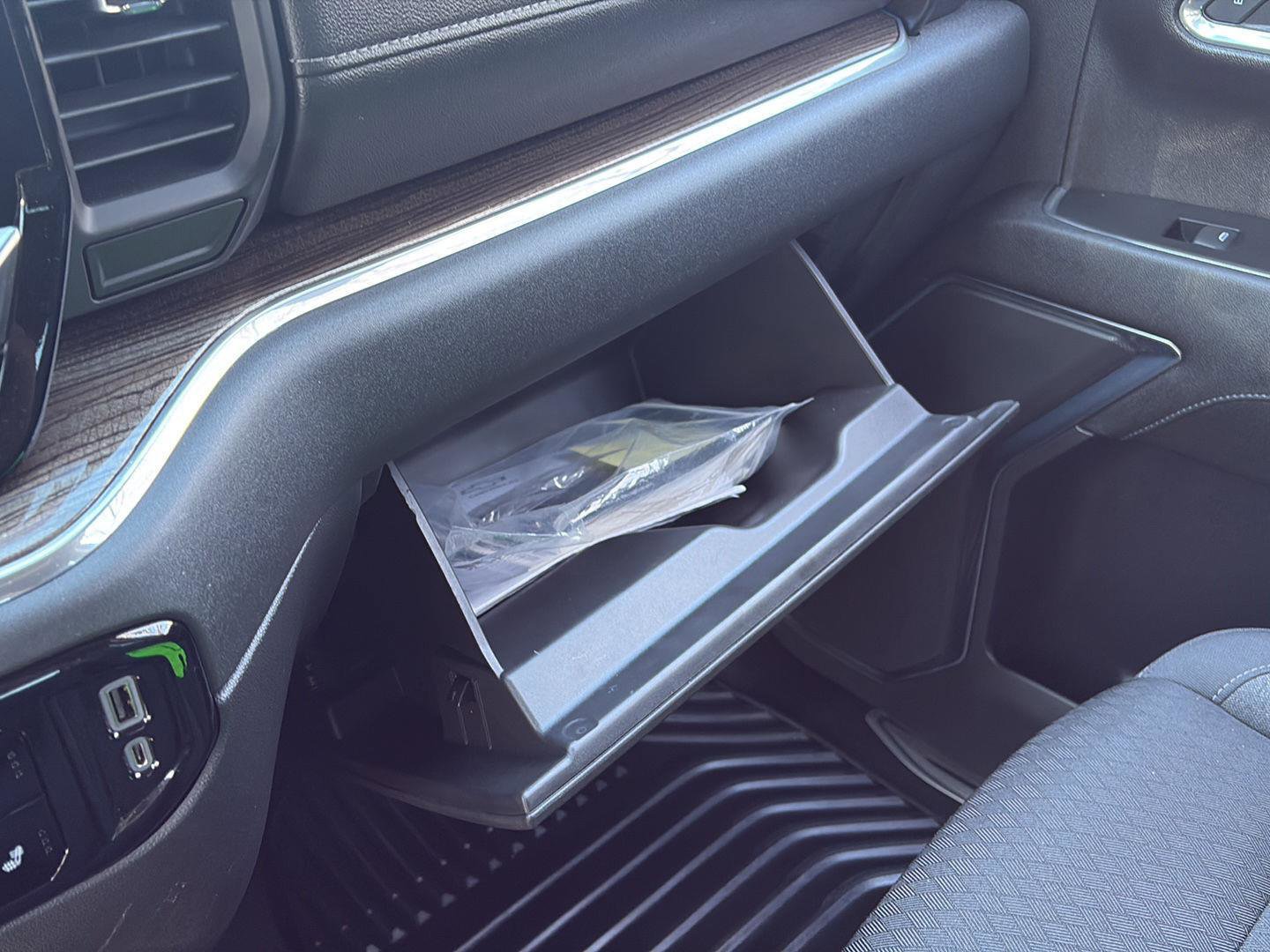 Certified 2023 Chevrolet Silverado 1500 LT AWD/4WD image 28