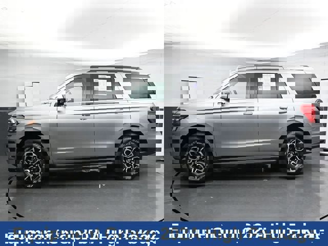 Used 2024 Ford Expedition XLT AWD/4WD image 7