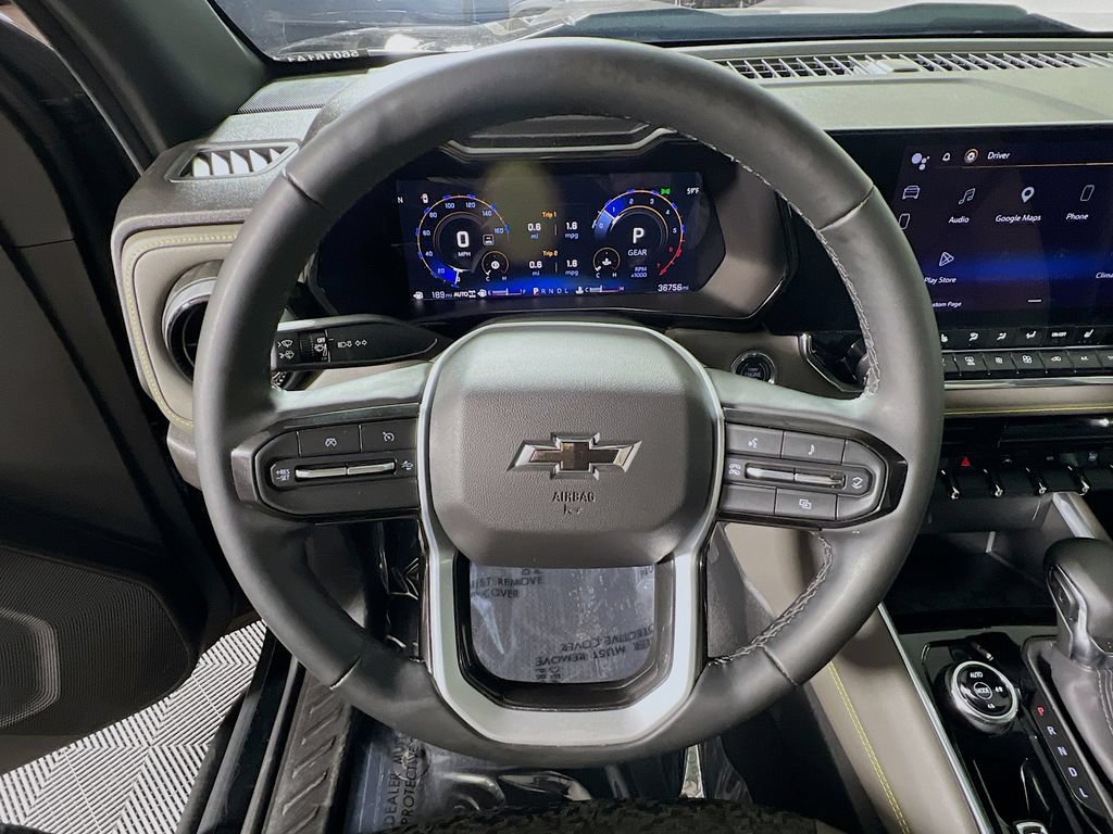 Used 2023 Chevrolet Colorado ZR2 AWD/4WD image 10