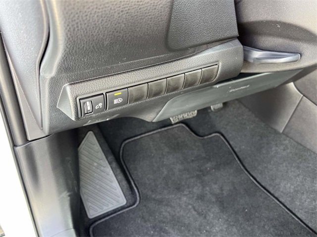 Used 2026 Toyota Corolla LE image 27