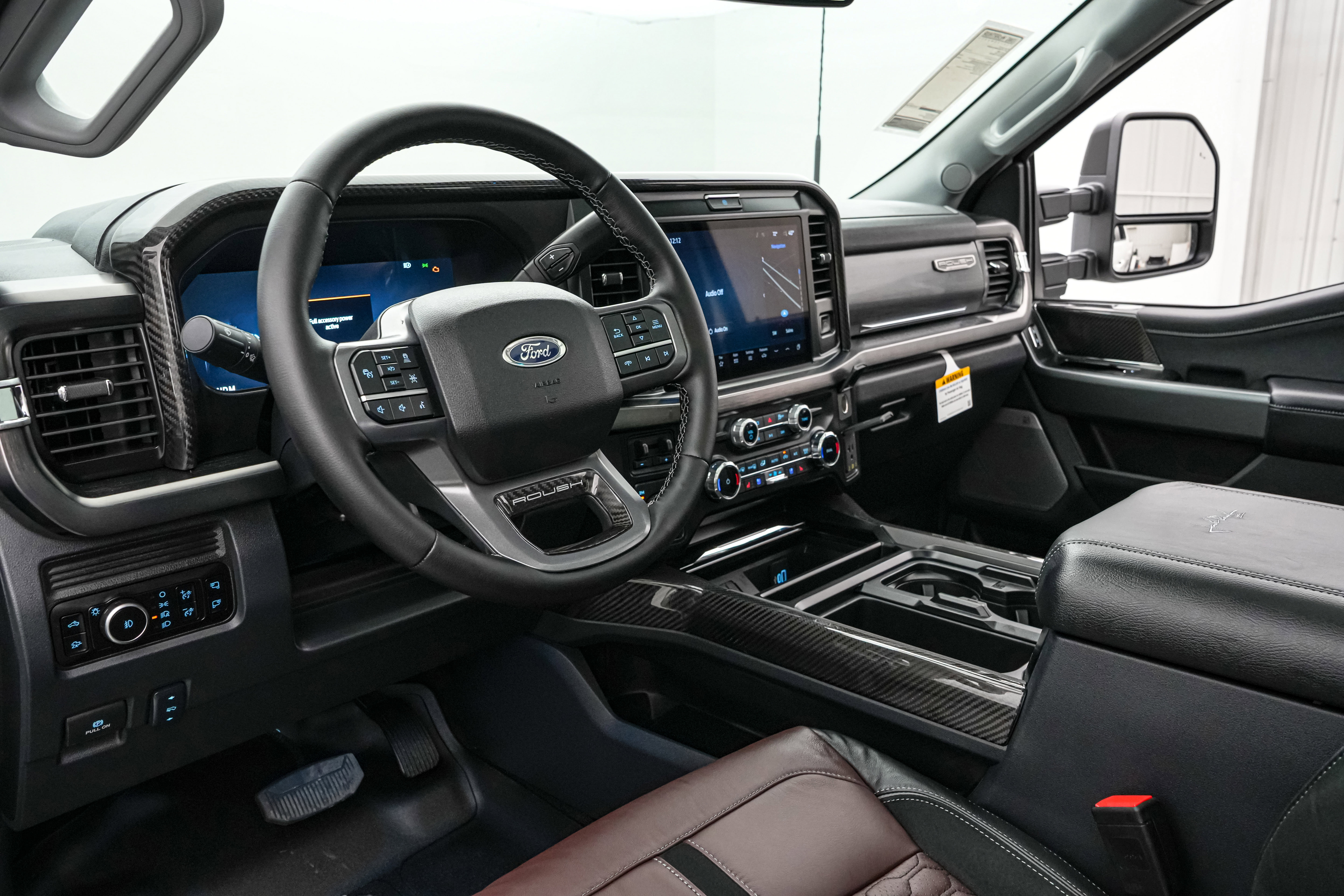 New 2026 Ford F250 Lariat w/ Black Appearance Package image 25