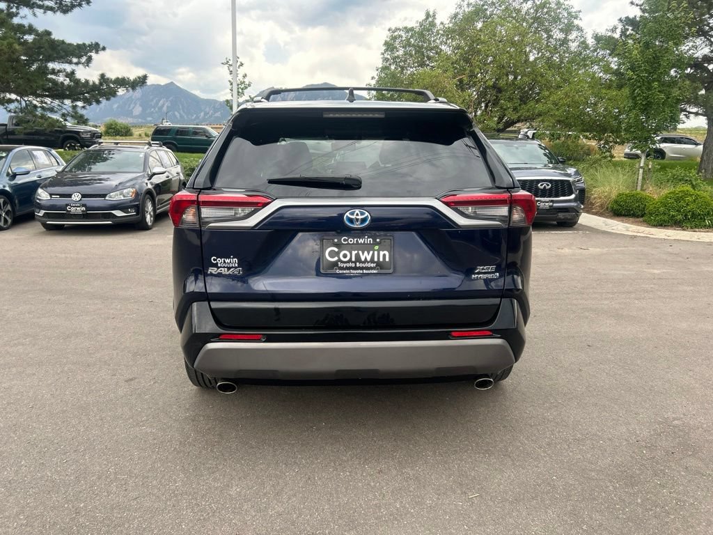 Used 2019 Toyota RAV4 XSE AWD/4WD image 7