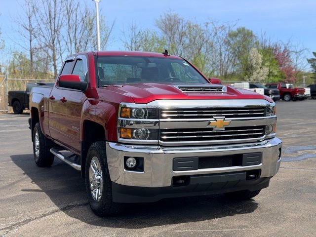 Used 2018 Chevrolet Silverado 2500 LT w/ LT Convenience Package AWD/4WD image 3