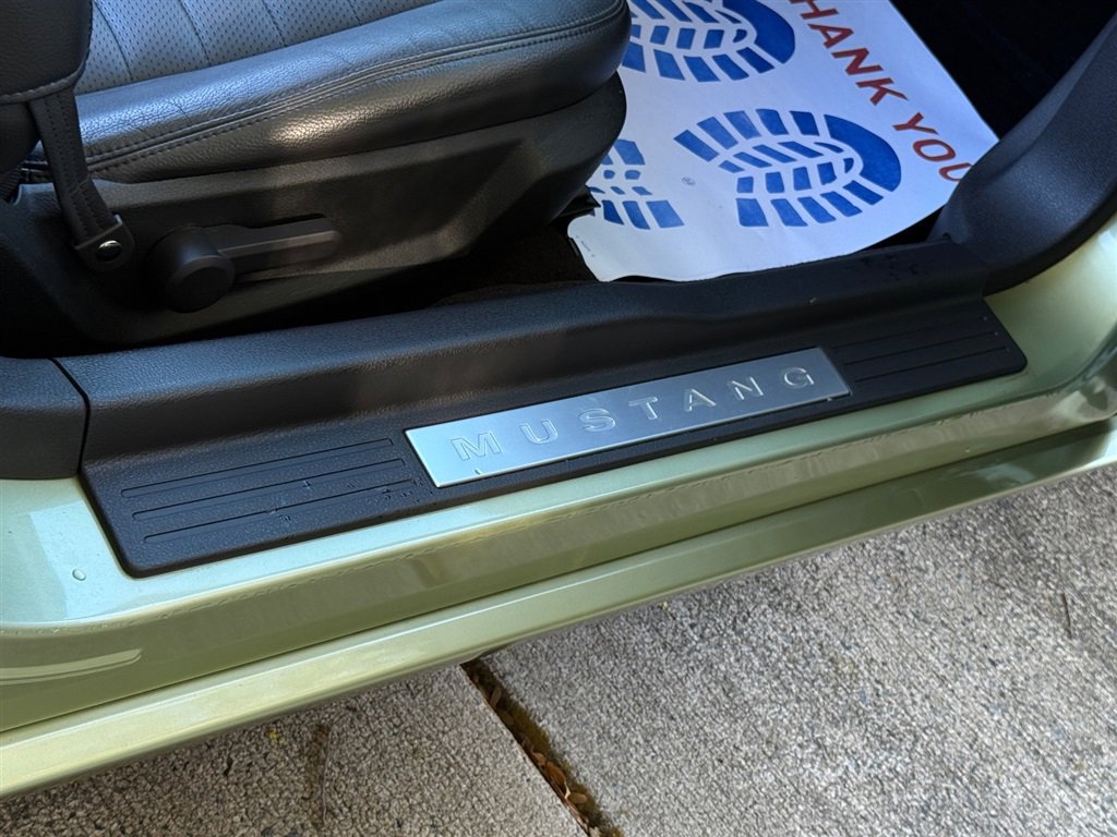 Used 2006 Ford Mustang GT RWD image 60