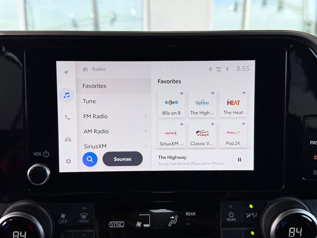 Used 2024 Toyota Highlander XLE image 31