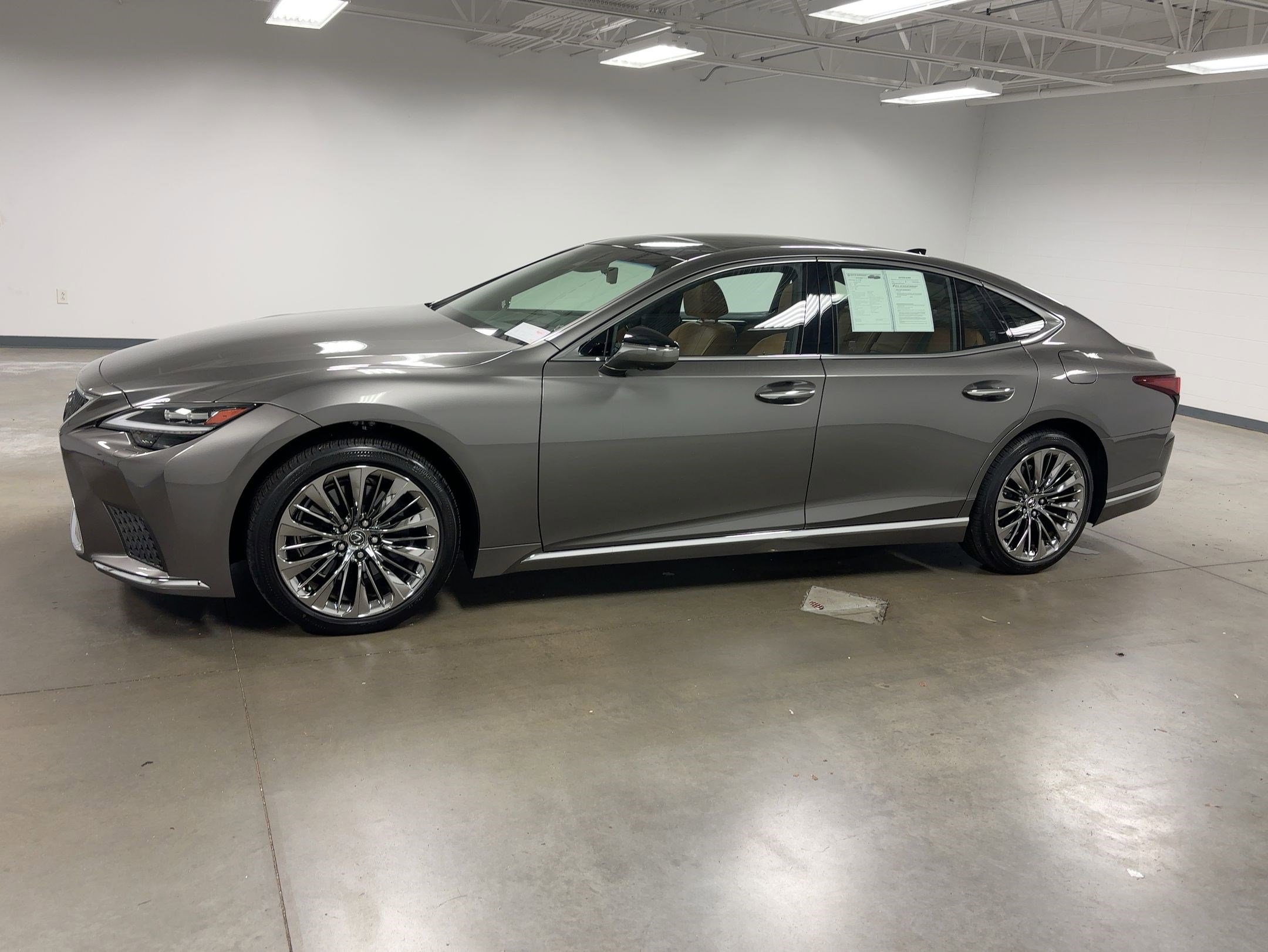 Used 2023 Lexus LS 500 image 21