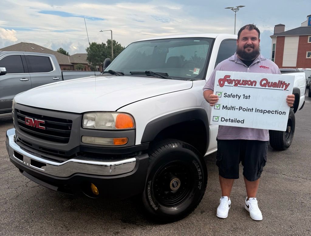 Used 2007 GMC Sierra 2500 W/T RWD image 1