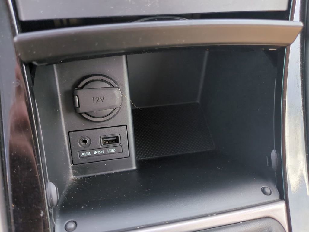 Used 2013 Hyundai Elantra GLS image 26