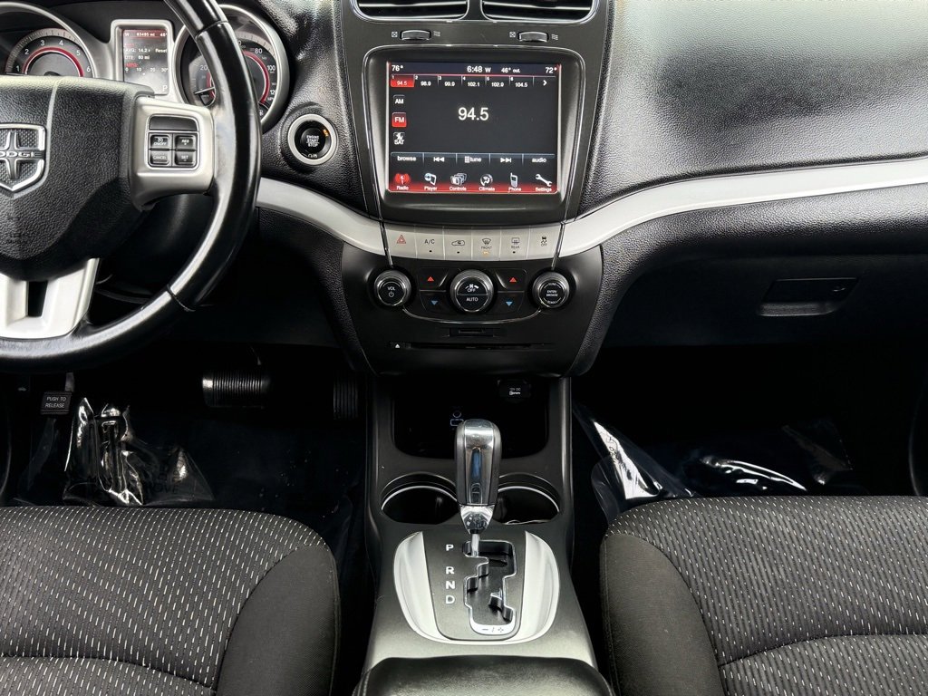 Used 2019 Dodge Journey SE image 32