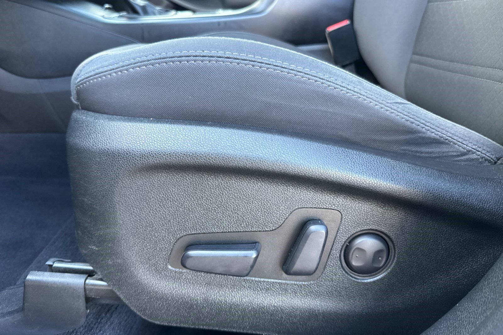 Used 2019 Kia Sorento FWD V6 image 14