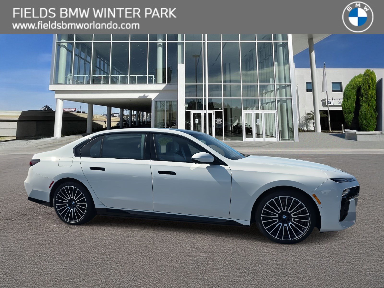 New 2026 BMW 750e xDrive AWD/4WD image 1
