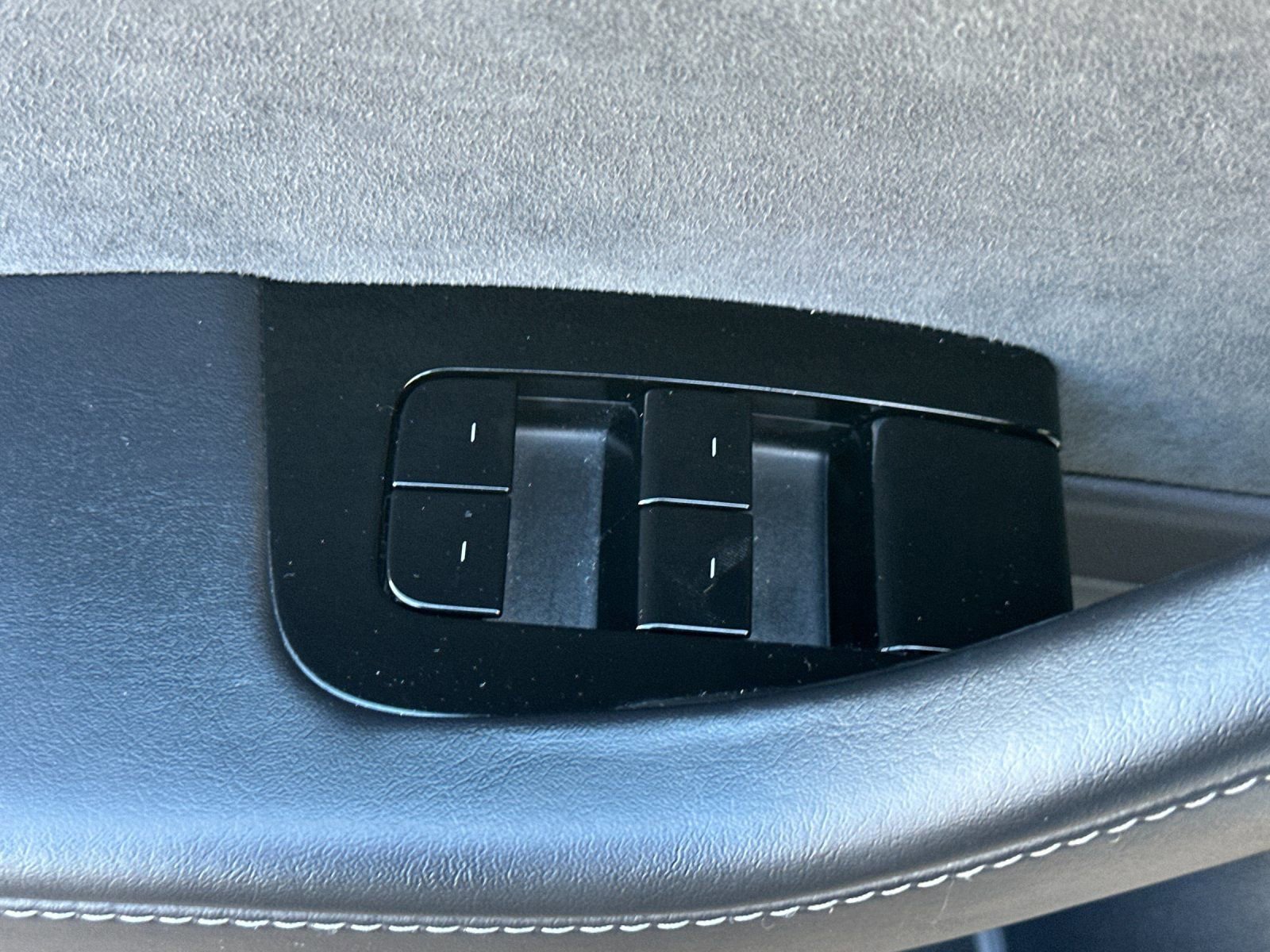 Used 2019 Tesla Model 3 Mid Range image 12