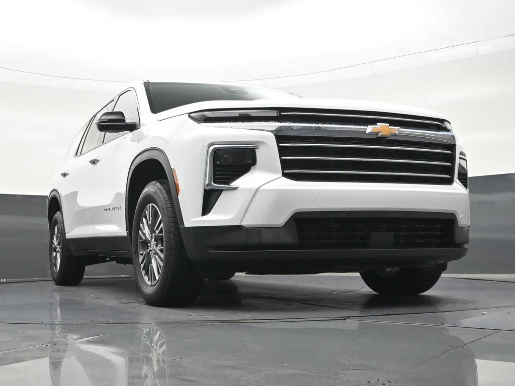Used 2026 Chevrolet Traverse LT FWD image 30