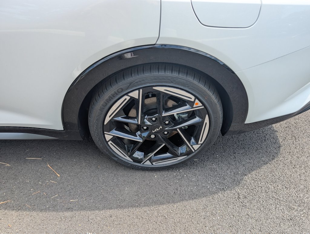 New 2026 Kia K4 GT-Line w/ GT-Line Premium Package FWD image 22